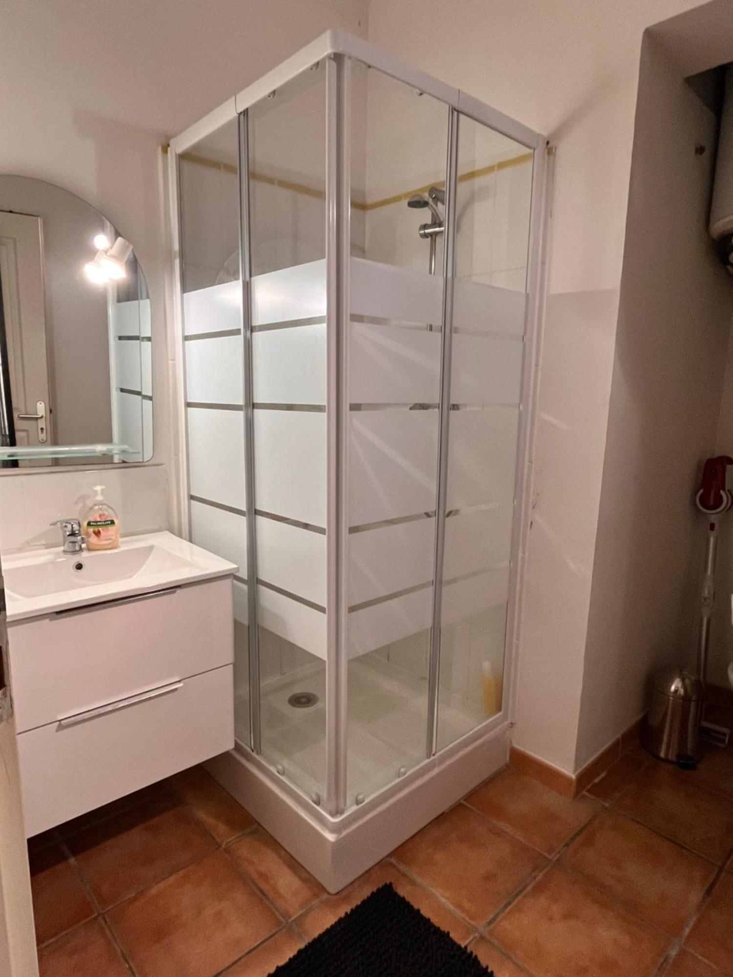 Le Studio Des Carmes Nîmes Zewnętrze zdjęcie